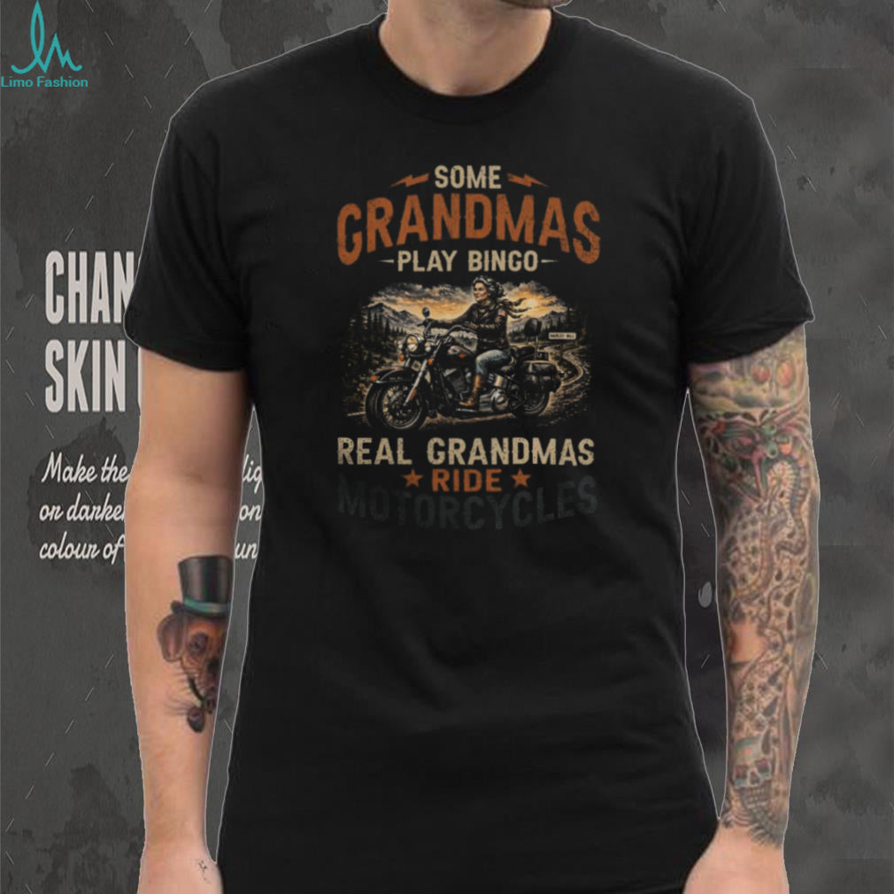 Grandma Playing Poker Card Player Gambling Hobby T Shirt (2)