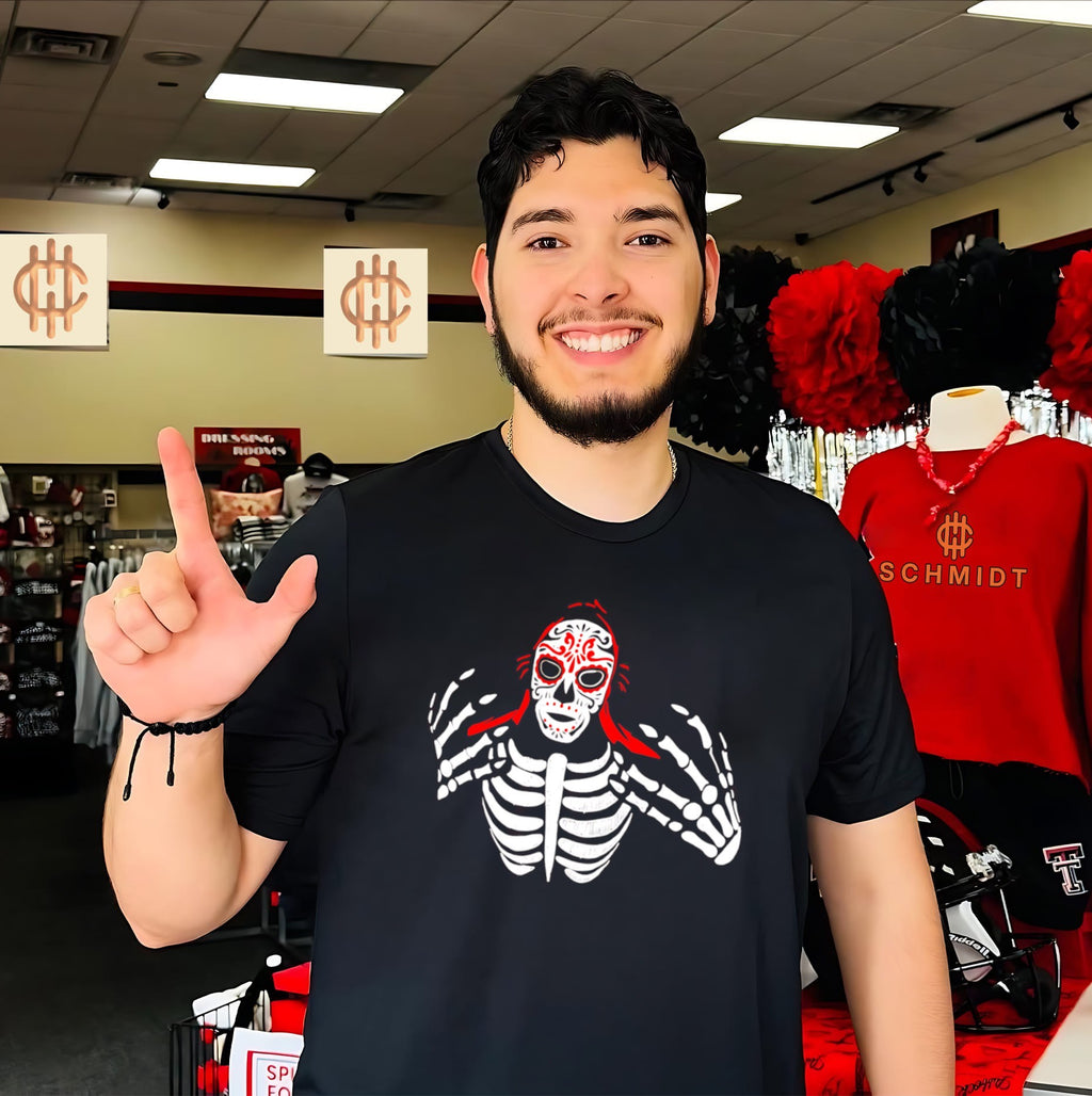 La Parka skeleton Pose shirt