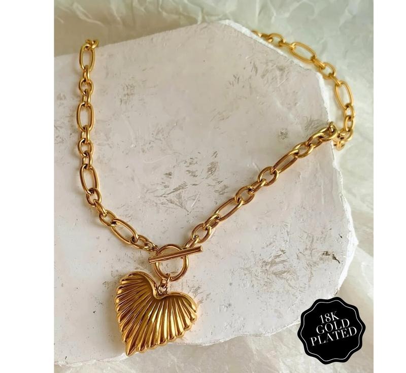 Luna Heart Necklace - 18k Gold Plated Heart Necklace T-Shirts, Hoodie, Sweatshirt | PodTeesHub.com