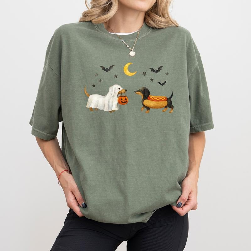 MAPTEES Dachshund Halloween Comfort Colors Shirt, Spooky Season Pup Graphic Tee, Halloween Pet T-shirt, Party Cute...
