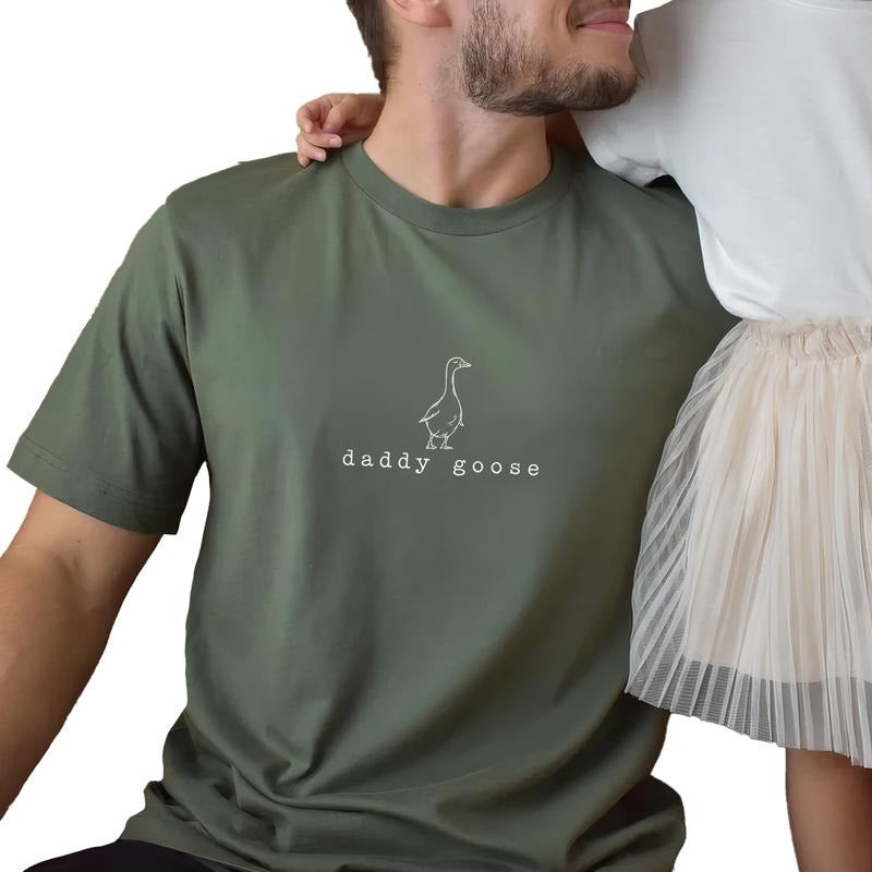 MAPTEES Daddy Goose Graphic Tee, Parent Goose T-shirt For Men, Funny Dad Goose Shirt, Humor Dad Men Tee, Gift For Him Men...