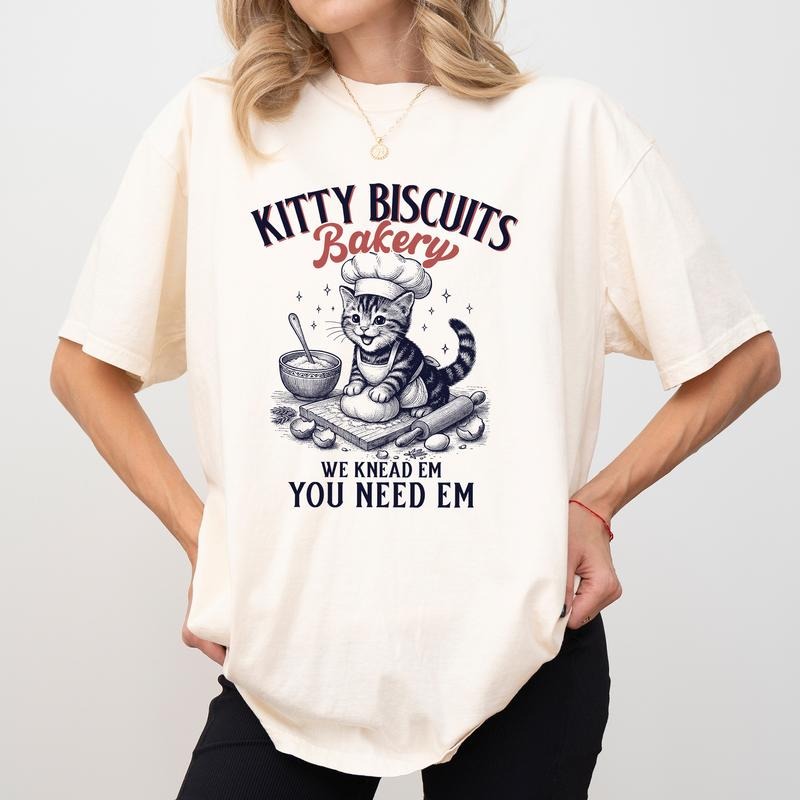 MAPTEES Retro Kitty Biscuits Bakery Comfort Colors Shirt, Funny Kitty Baking Graphic Tee, Cute Cat Kneading T-shirt,...