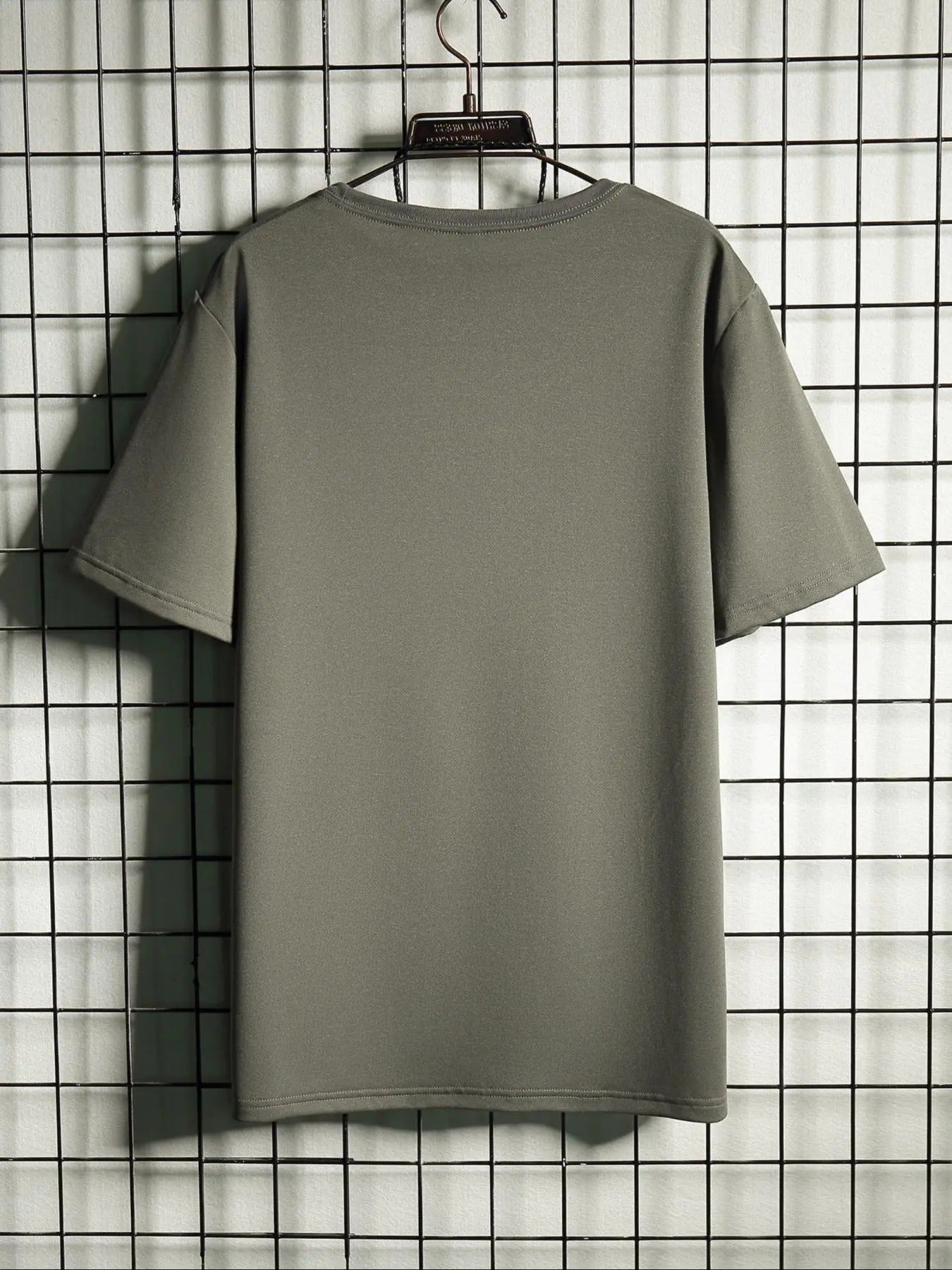 Men's Regular Fit Letter Print Round Neck Tee, Casual Short Sleeve T-shirt for Summer, Fashion Men's Top for Daily Wear...