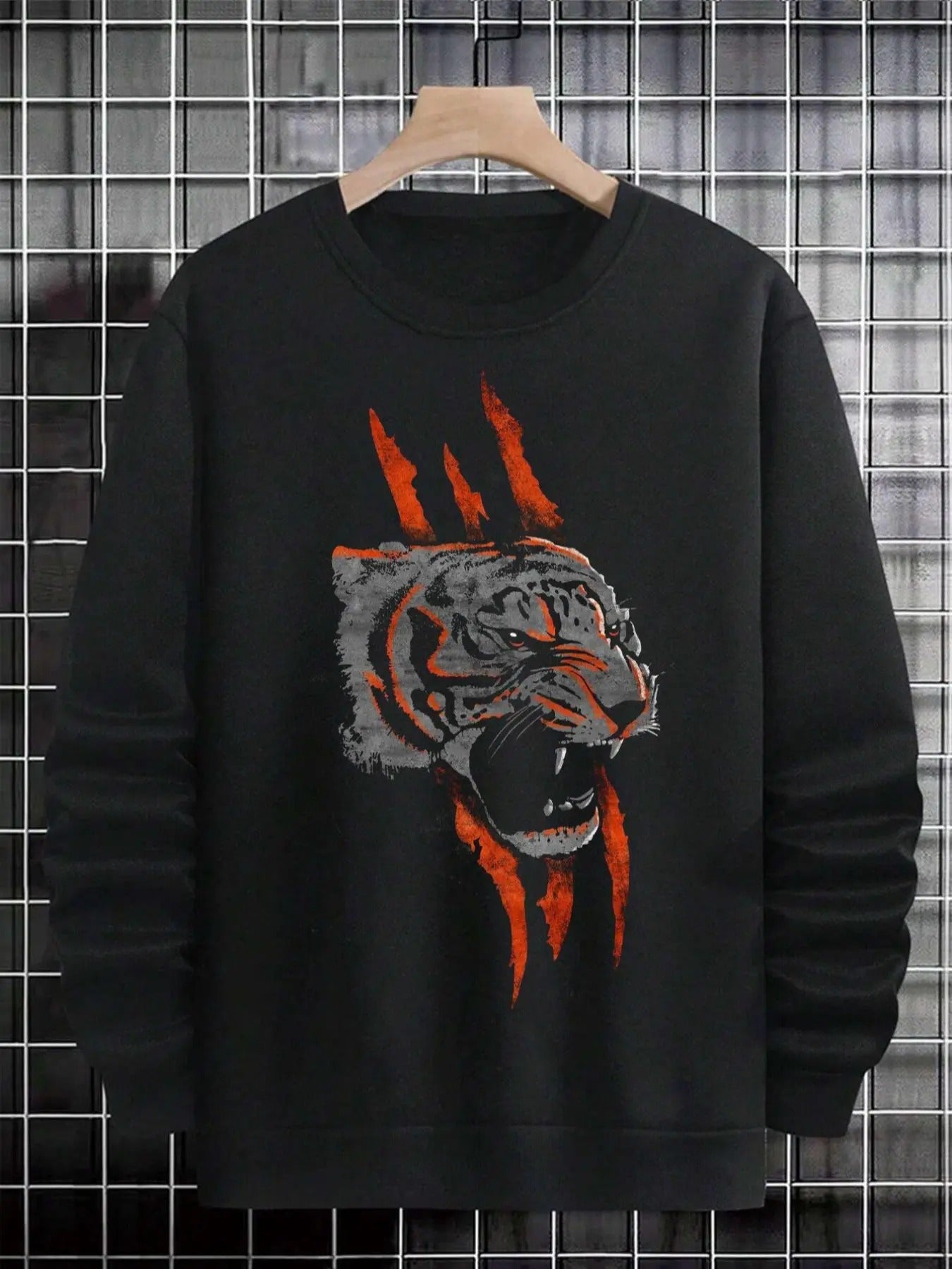 Men's Regular Fit Tiger Print Round Neck Sweatshirt, Casual Soft Comfy Long Sleeve Crew Neck Pullover for Fall & Winter,...