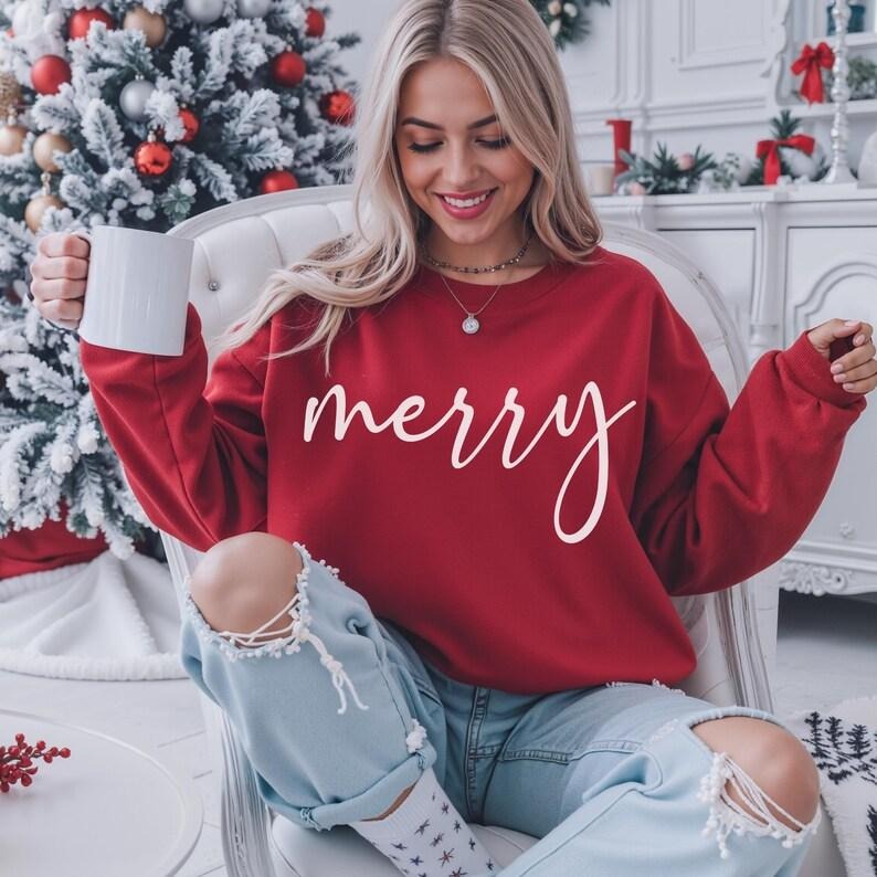 Merry Sweatshirt | Christmas Sweatshirt, Cozy Holiday Crewneck, Festive Xmas Sweatshirt, Holiday Gift for Her, Womens...
