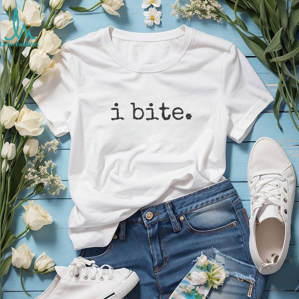 Minimalist I Bite Sassy Quote Aesthetic Trendy Women’s T Shirt