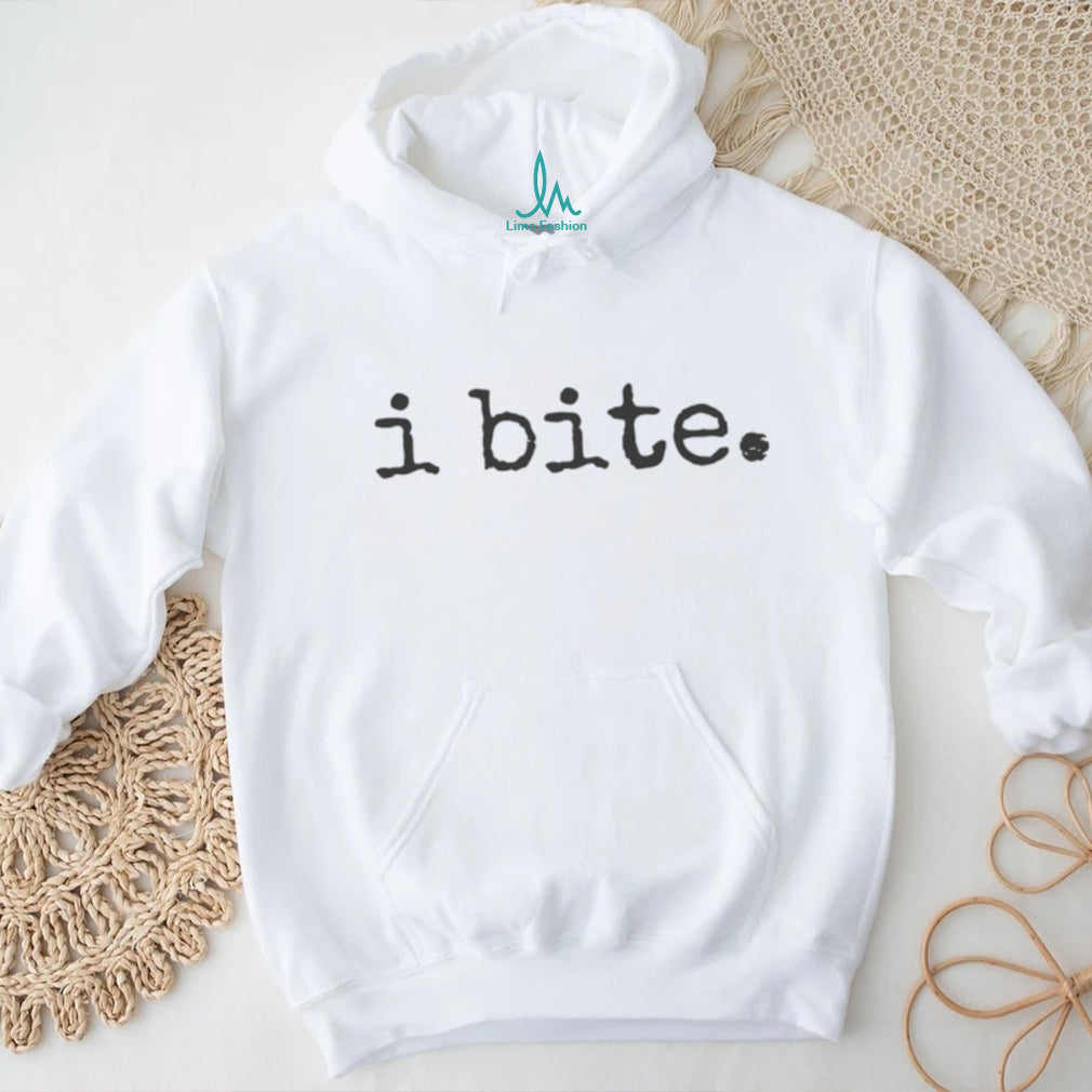 Minimalist I Bite Sassy Quote Aesthetic Trendy Women’s T Shirt