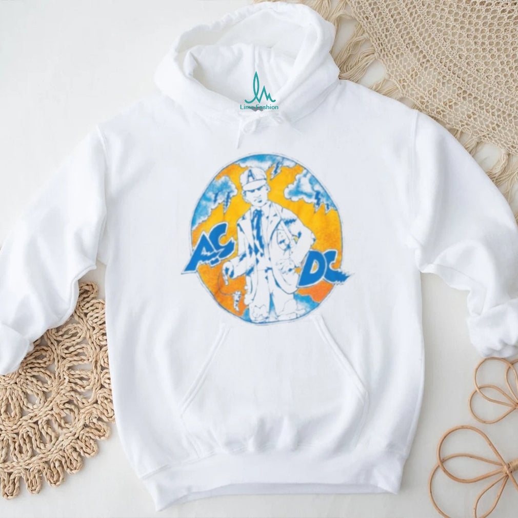Minimalist Mountain Graphic T Shirt