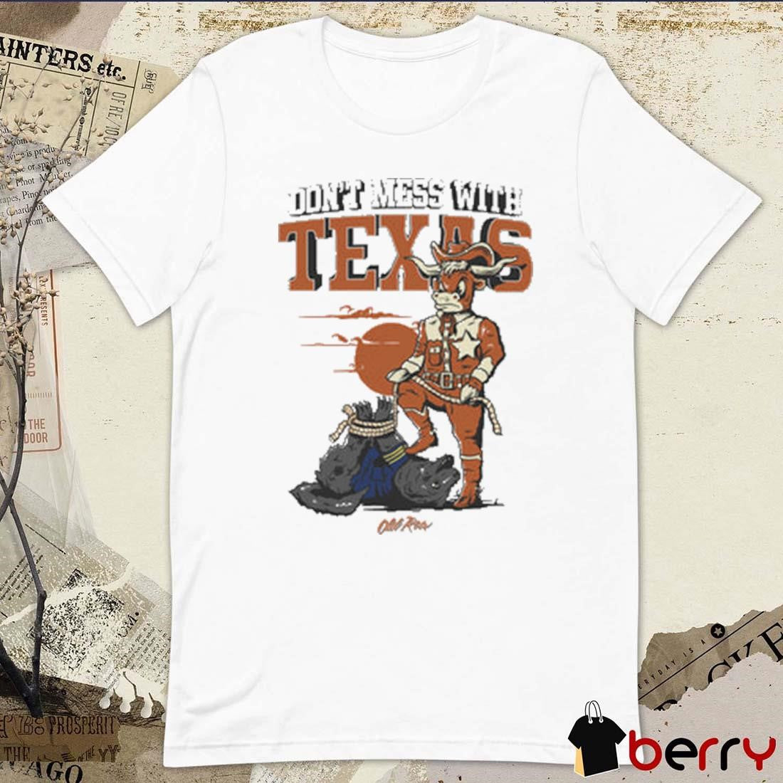 Don’t Mess With Texas Longhorns Football Pocket Painting t-shirt