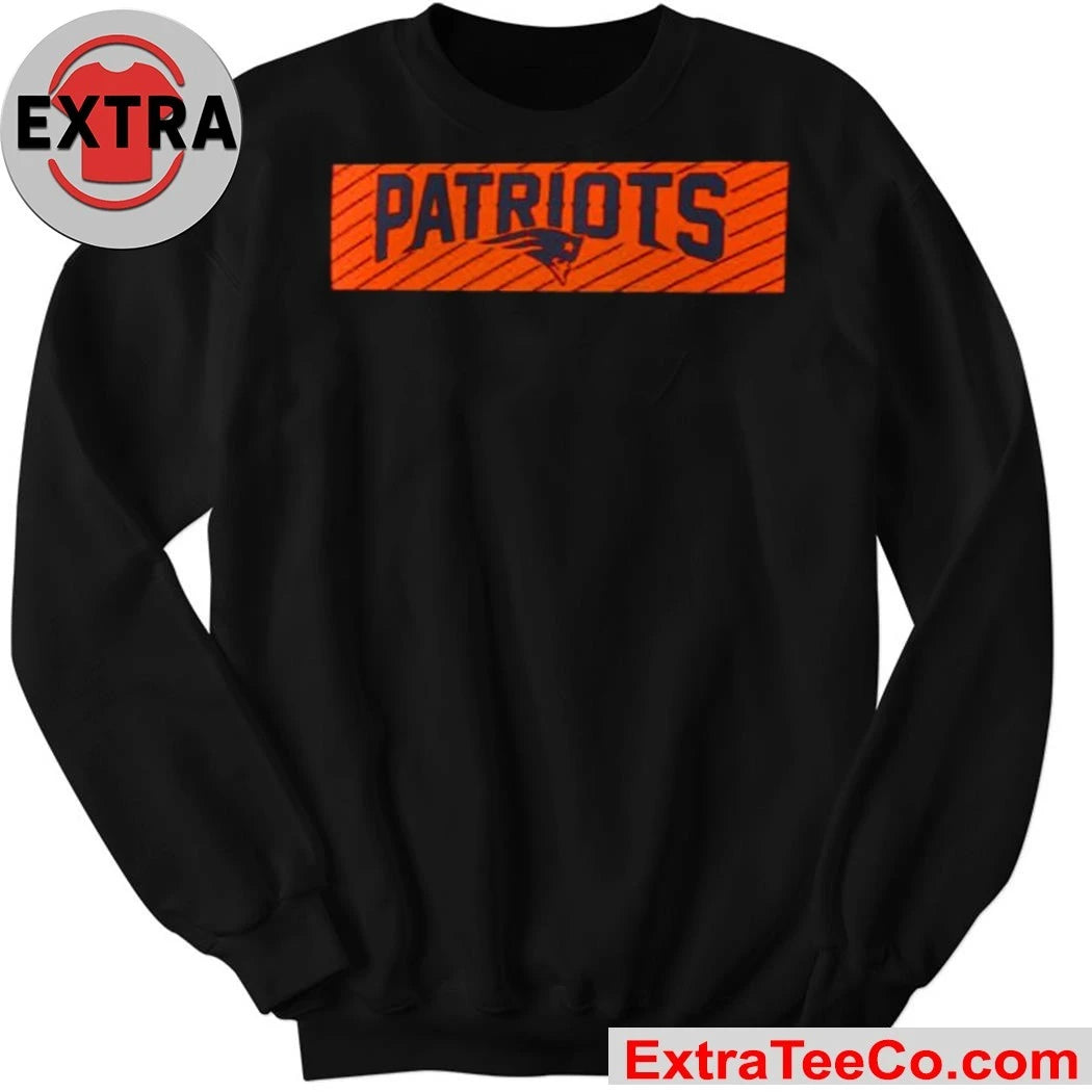 Official Drake Maye Wears Patriot Sideline Logo Shirt