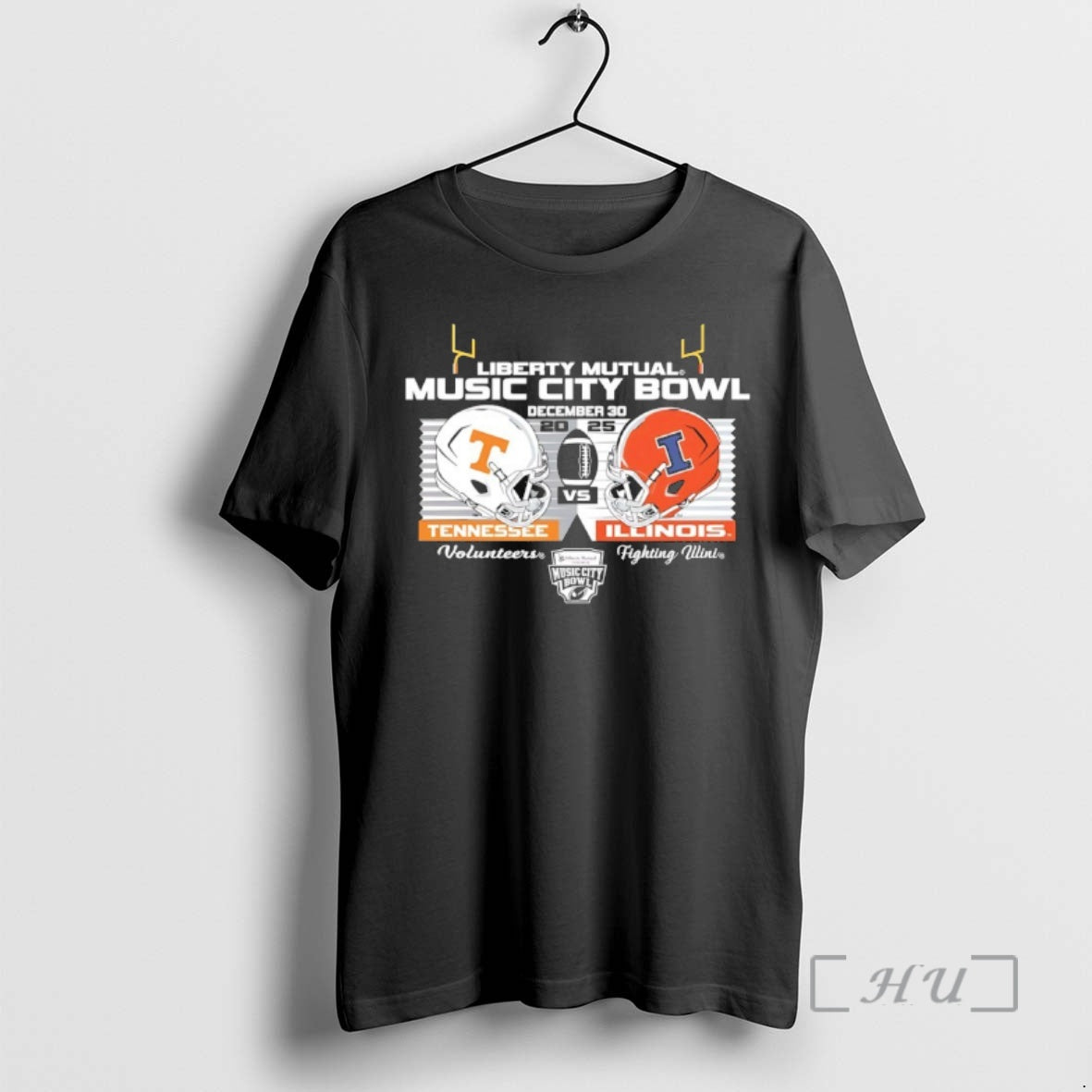 Officials Illinois Football 2025 Music City Bowl Black Head To Head Helmet Premium T Shirts Hoodie, Sweatshirt
