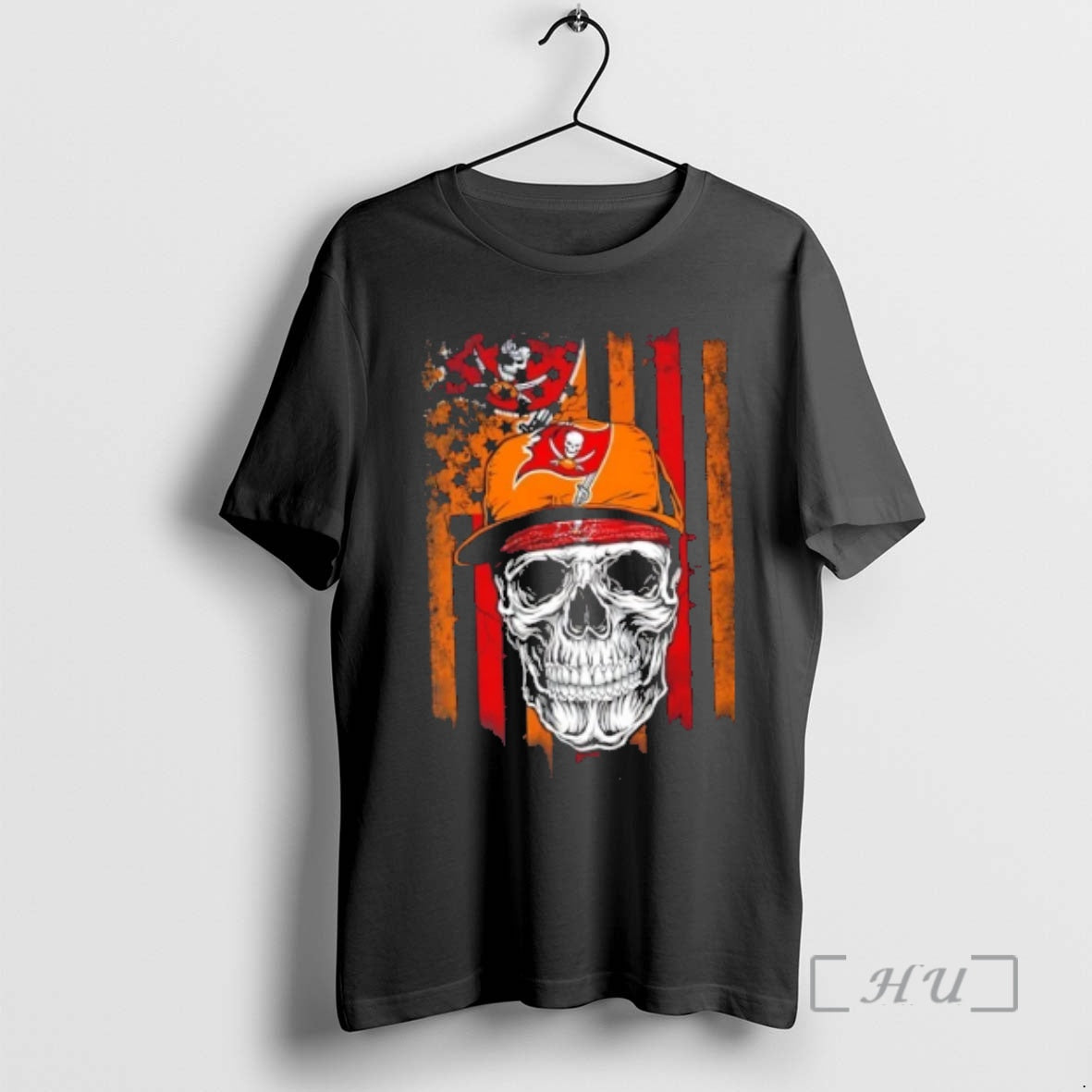 Officials Skull Wearing A Cap Tampa Bay Buccaneers Us Flag T-Shirts, Hoodie, Sweatshirt | PodTeesHub.com