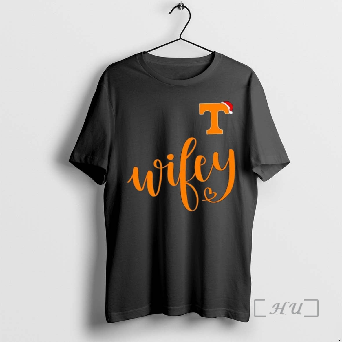 Officials Wifey Tennessee Volunteers Santa Hat Merry Christmas T-Shirts, Hoodie, Sweatshirt | PodTeesHub.com