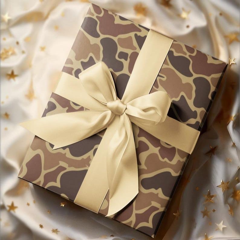 Old School Camo Wrapping Paper, Hunting Wrapping Paper, Birthday Wrapping Paper for Men, Camouflage Gift Wrap T-Shirts,...