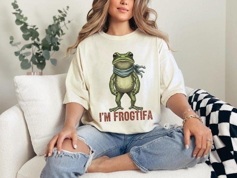 Portland Freedom Frog I'm Frogtifa T-Shirt - Anti-ICE Resistance sweatshirt- Political Activist Gift Hoodie | PodTeesHub.com
