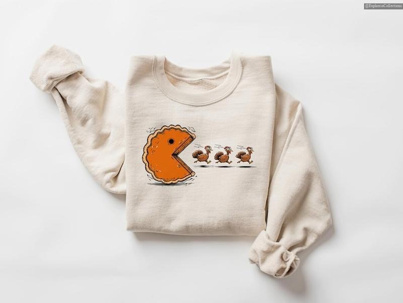 Pumpkin Pie Funny Fall T-Shirt, Thanksgiving Gamer Hoodie, Pie Chasing Lover Sweater, Autumn Silly Turkey Tee , Global...