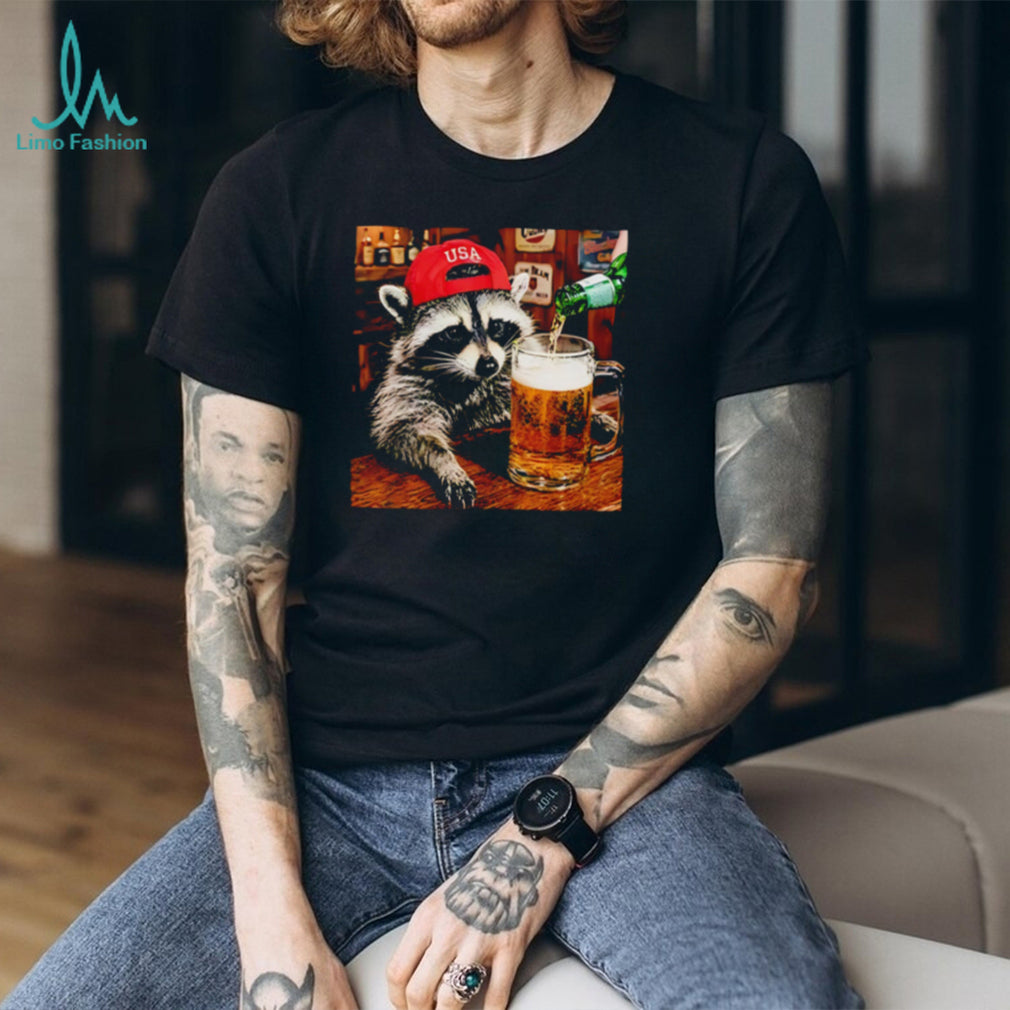 Raccoon Wearing USA Red Hat Drinking Beer Bar Scene T Shirt