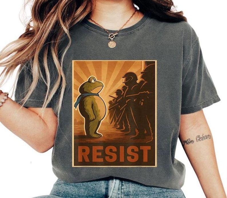 Resist Portland Frog I Stand With Frog T-Shirt, Resist Portland Frog sweatshirt style 02 Hoodie | PodTeesHub.com