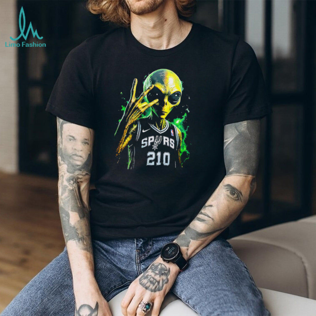 San Antonio Basketball Alien Alien 210 T Shirt