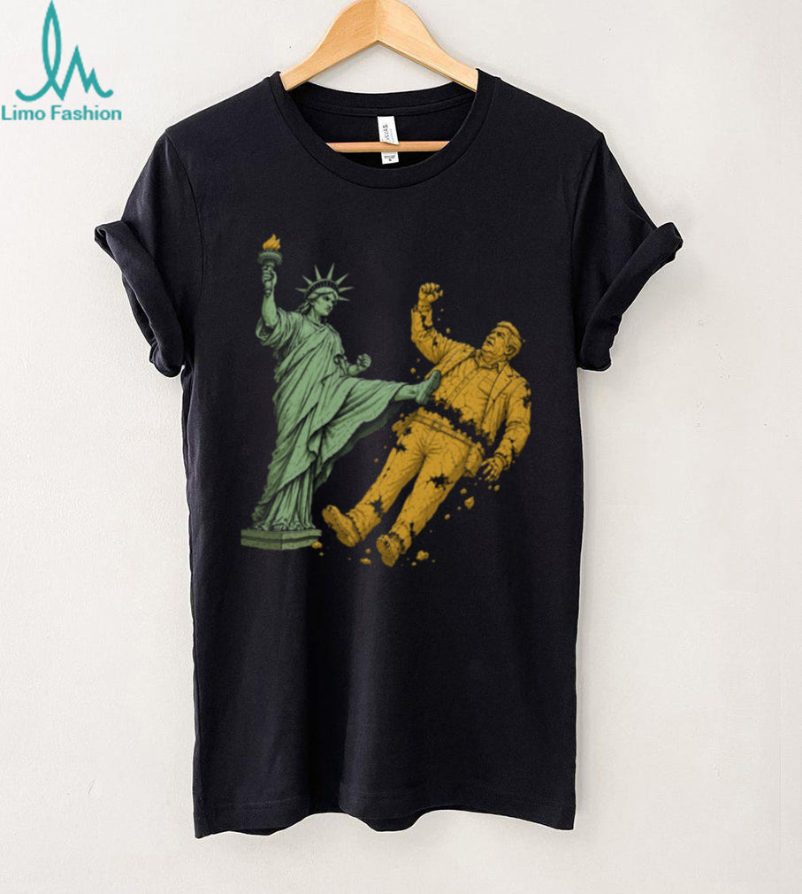 Statue Of Liberty Kicking Tyranny Political Freedom T Shirt