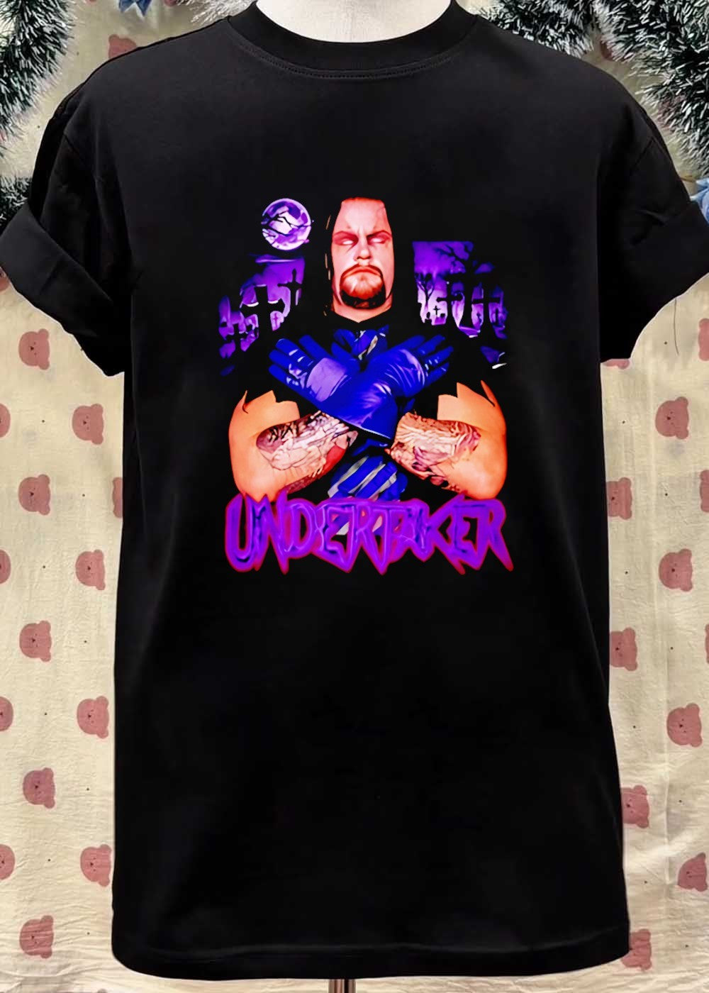 The Undertaker Graphic With Crossed Arms Undertaker T-Shirt