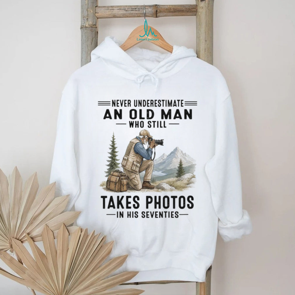 Vintage Photographer Old Man Takes Photos Seventies Landscape Photography Hobbyist Gift Shirt