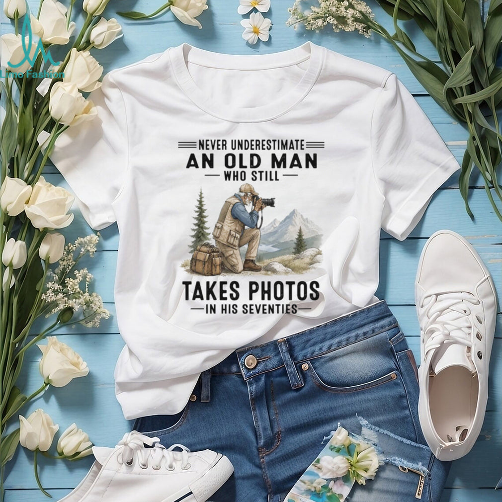 Vintage Photographer Old Man Takes Photos Seventies Landscape Photography Hobbyist Gift Shirt