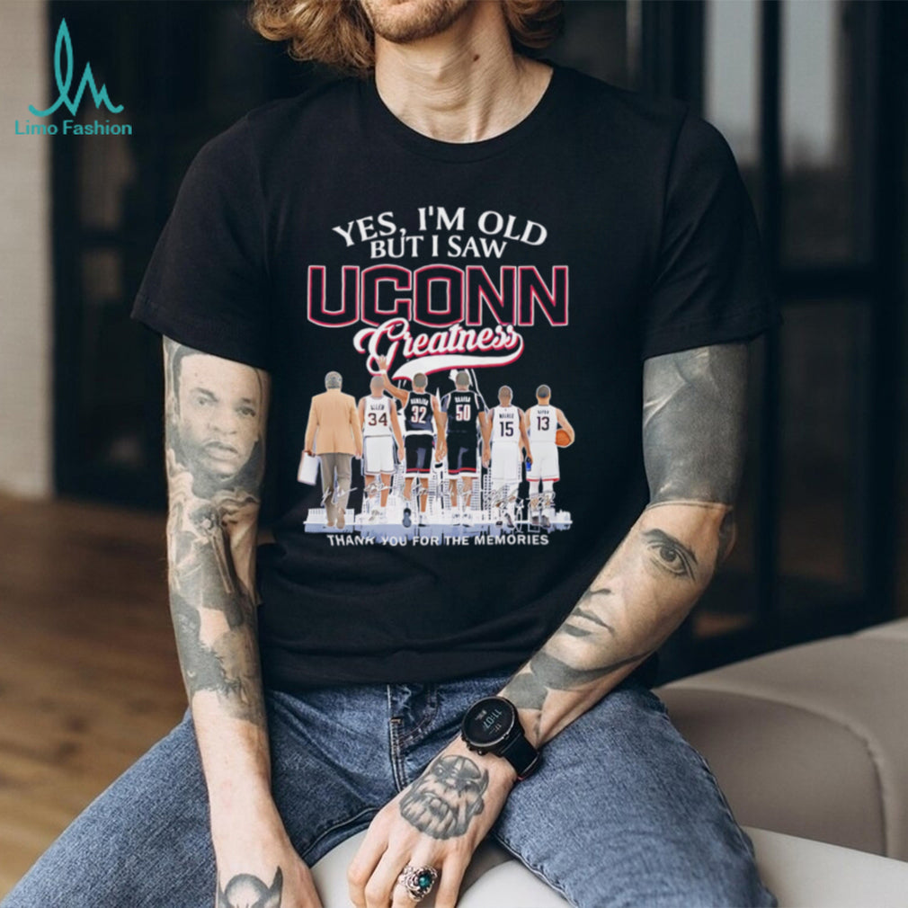 Vintage UConn Huskies Basketball Greatness Team Signatures T Shirt