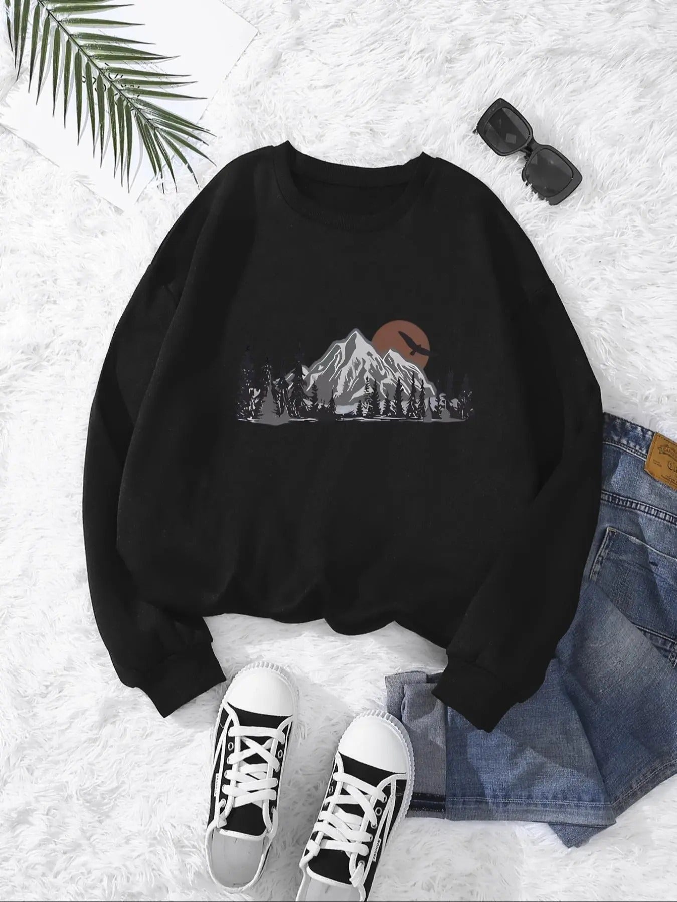 Women's  Landscape Print Crew Neck Sweatshirt, Casual Fashion Long Sleeve Pullover for Daily Wear, Ladies Fall & Winter...