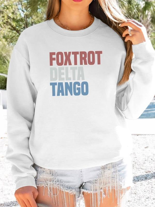 Women's Casual Letter Print Long Sleeve Round Neck Pullover Sweatshirt, Fitted Style, Fall & Winter Fashion, Available in...