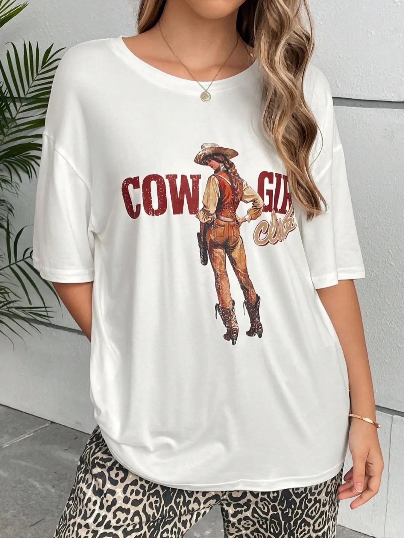 Women's Cowgirl Print Drop Shoulder Tee, Casual Half Sleeve Round Neck T-shirt for Summer, Fashion Women's Top for Daily...