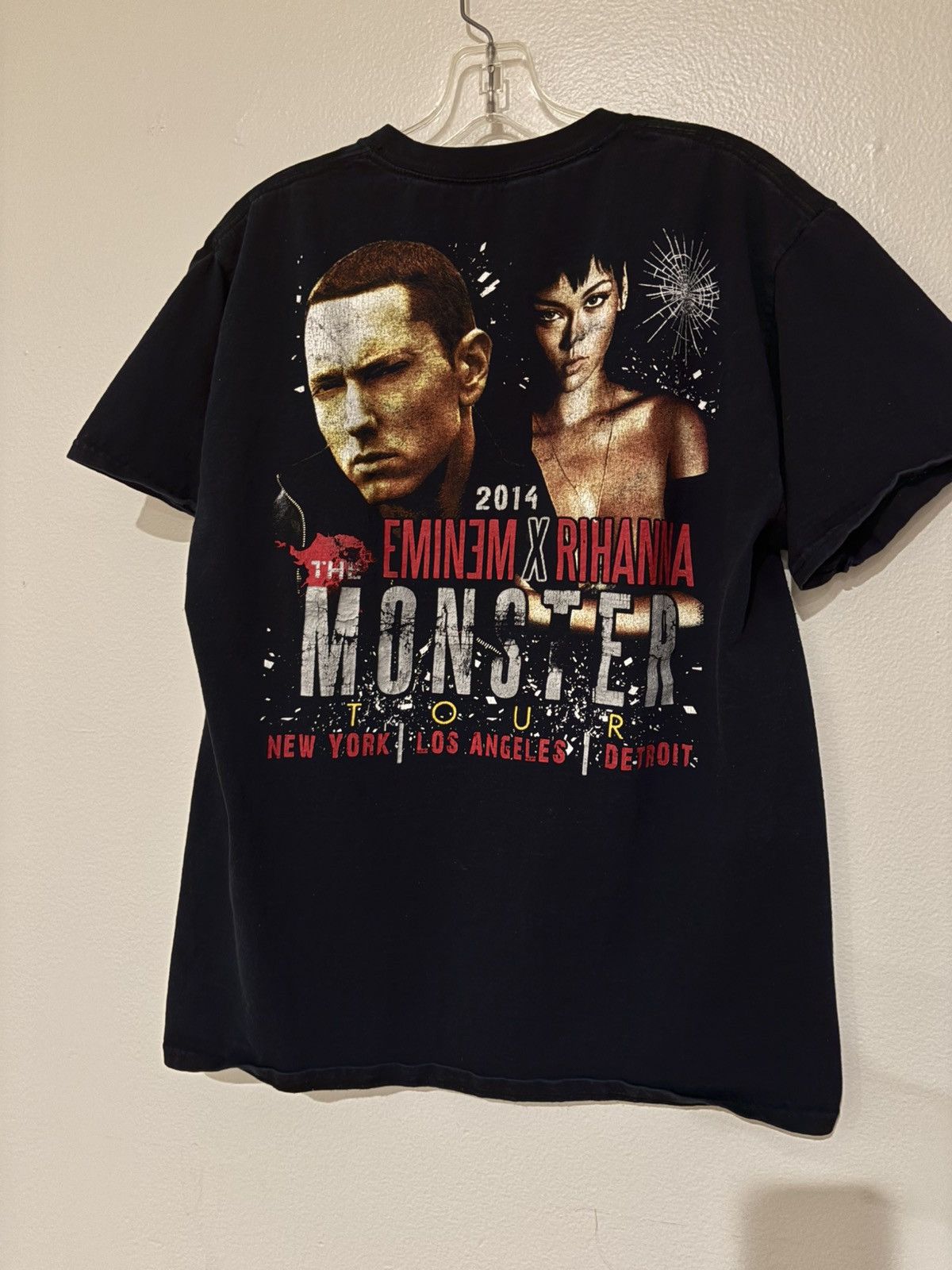Rihanna Tour Tee Hoodie, Sweatshirt | PodTeesHub.com