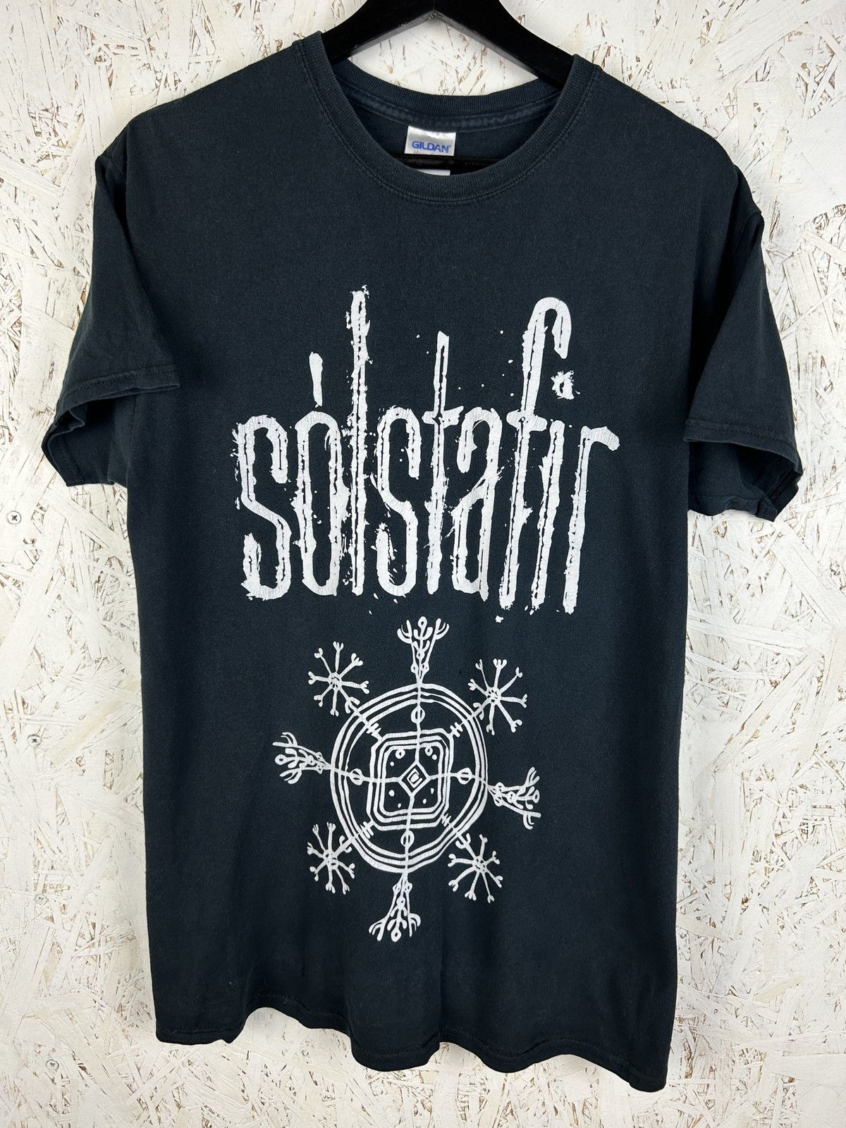 Band Vintage Solstafir Metal Razamataz 2014 Band M T-Shirts, Hoodie, Sweatshirt