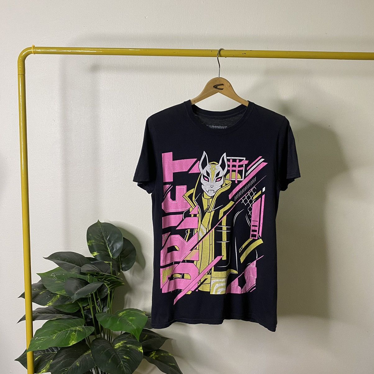 Vintage Y2k Fornite Drift Legendary Suite Video Games Tee Hoodie, Sweatshirt | PodTeesHub.com