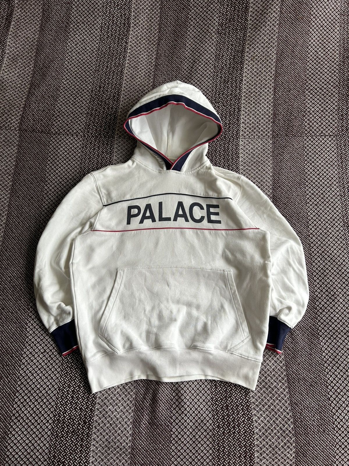 Palace Skateboards Handle Hood Hoodie Rap Size M Streetwear T-Shirts, Sweatshirt | PodTeesHub.com