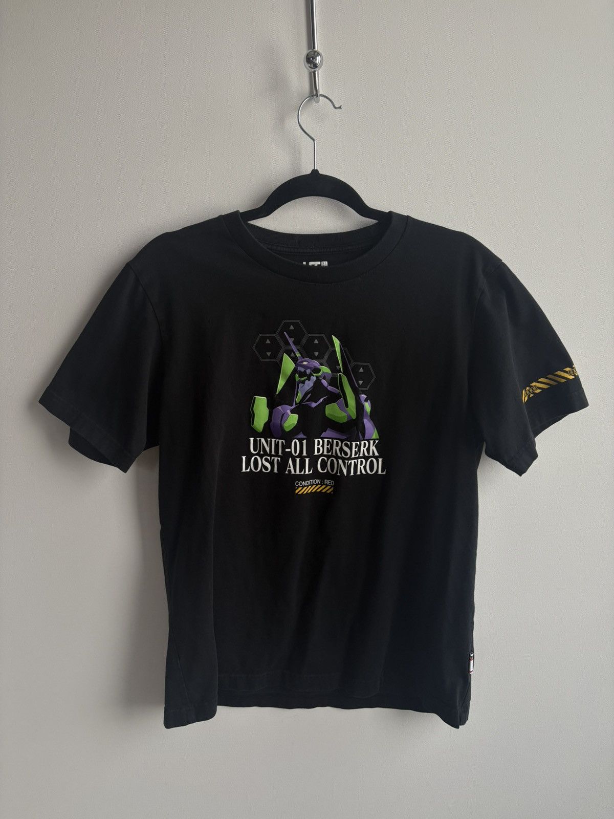 Streetwear Uniqlo Neon Genesis Evangelion Anime T Shirt Hoodie, Sweatshirt | PodTeesHub.com