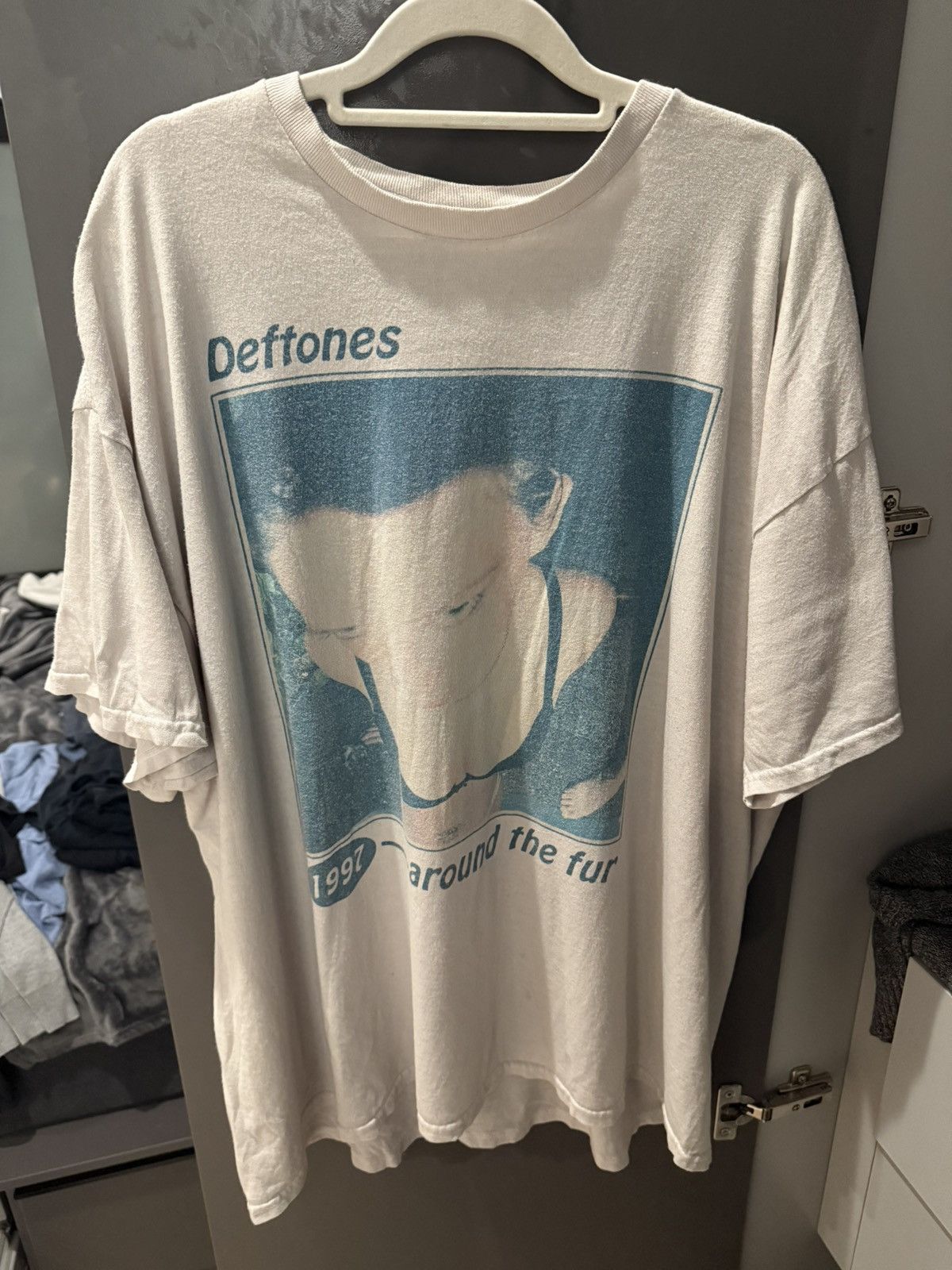 Vintage Deftones Tee 1 1 Hoodie, Sweatshirt | PodTeesHub.com