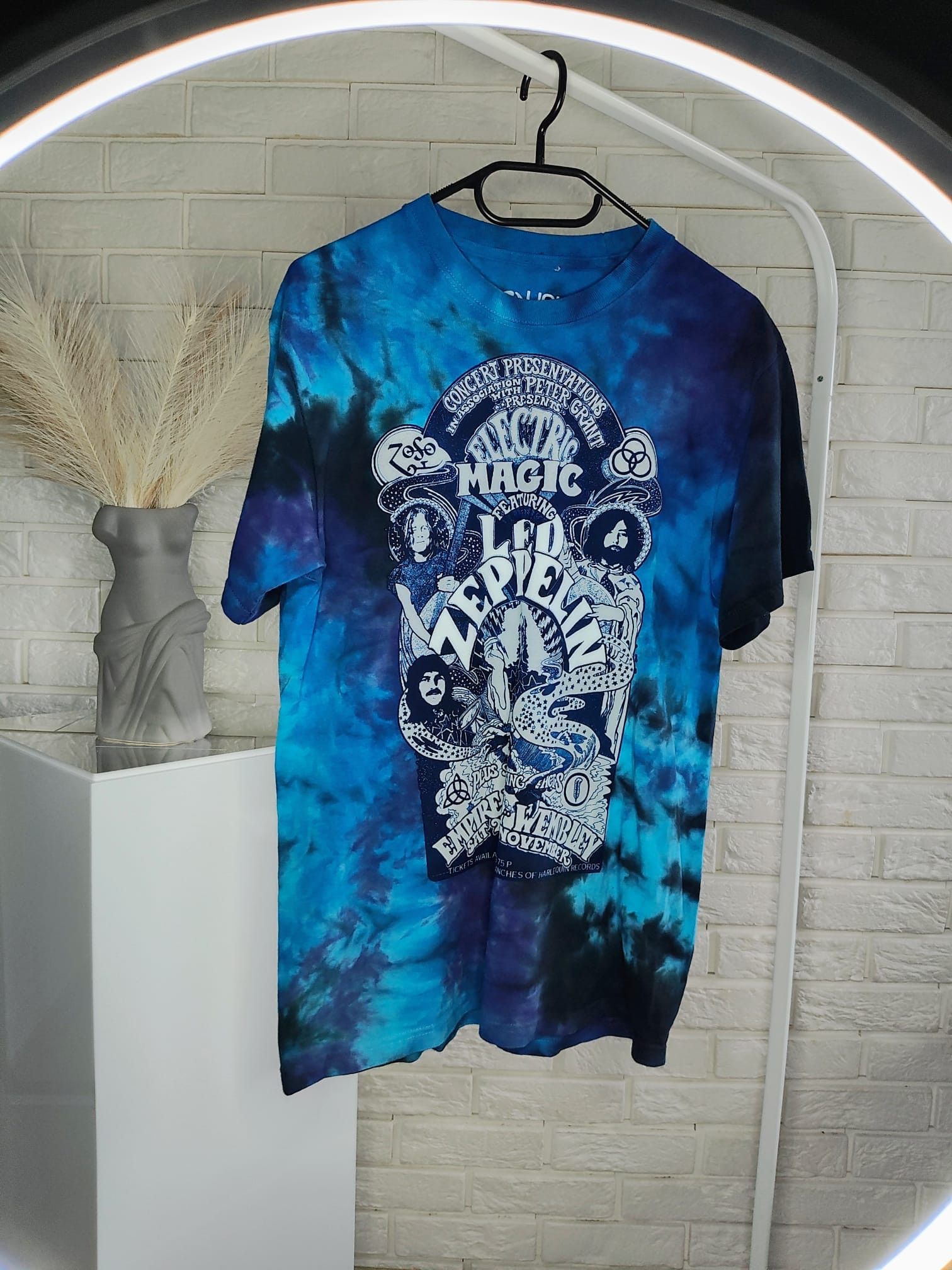 Liquid Blue Koszulka Led Zeppelina T-Shirts, Hoodie, Sweatshirt | PodTeesHub.com