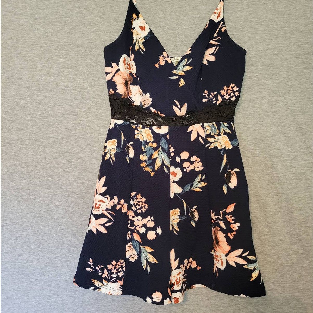 Other Soprano Navy Floral Spaghetti Strap Lace Short Romper Small T-Shirts, Hoodie, Sweatshirt | PodTeesHub.com