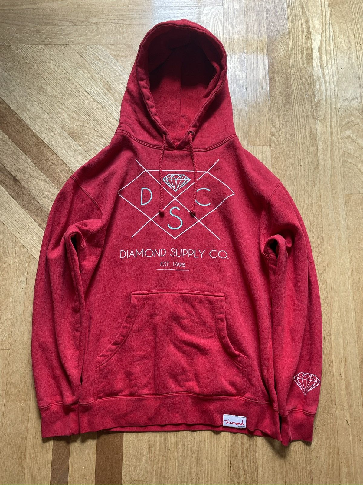 Supply Co Diamond Supply Co Logo Red Size Medium T-Shirts, Hoodie, Sweatshirt