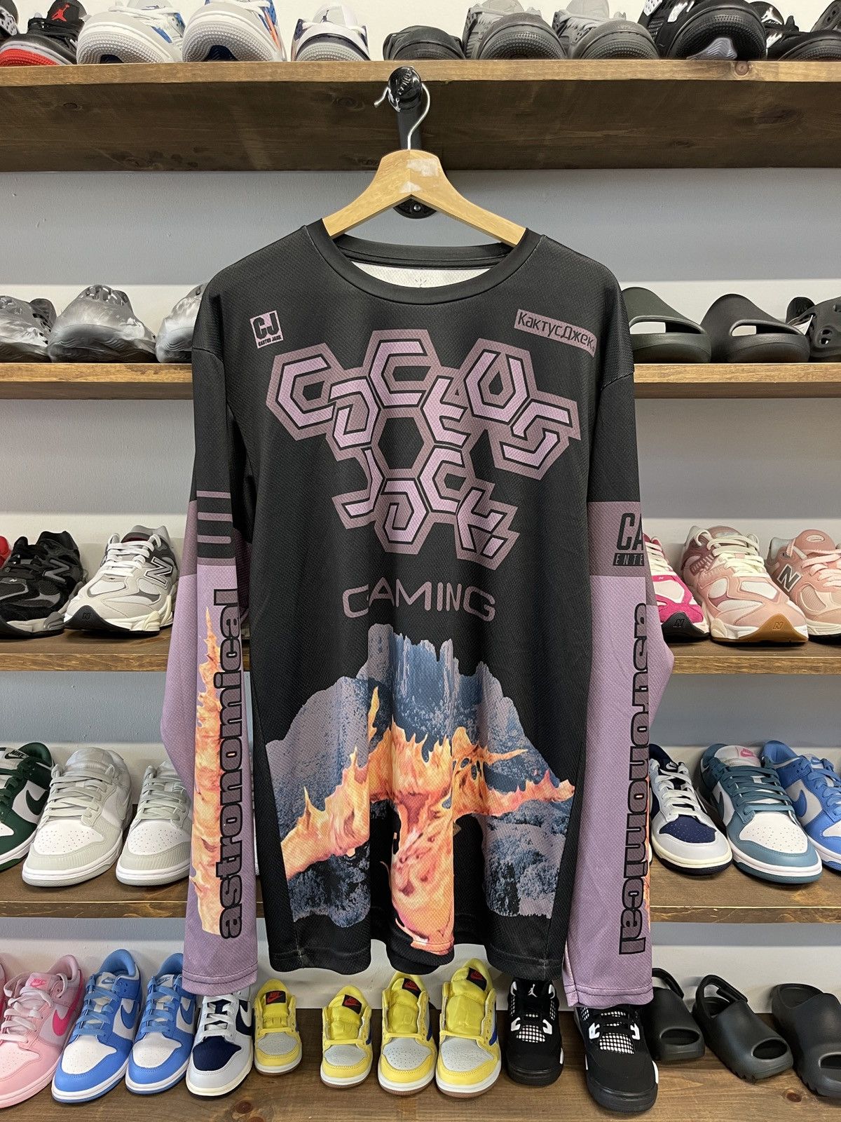 Scott Travis Scott Cactus Jack Long Sleeve Gaming T-Shirts, Hoodie, Sweatshirt | PodTeesHub.com