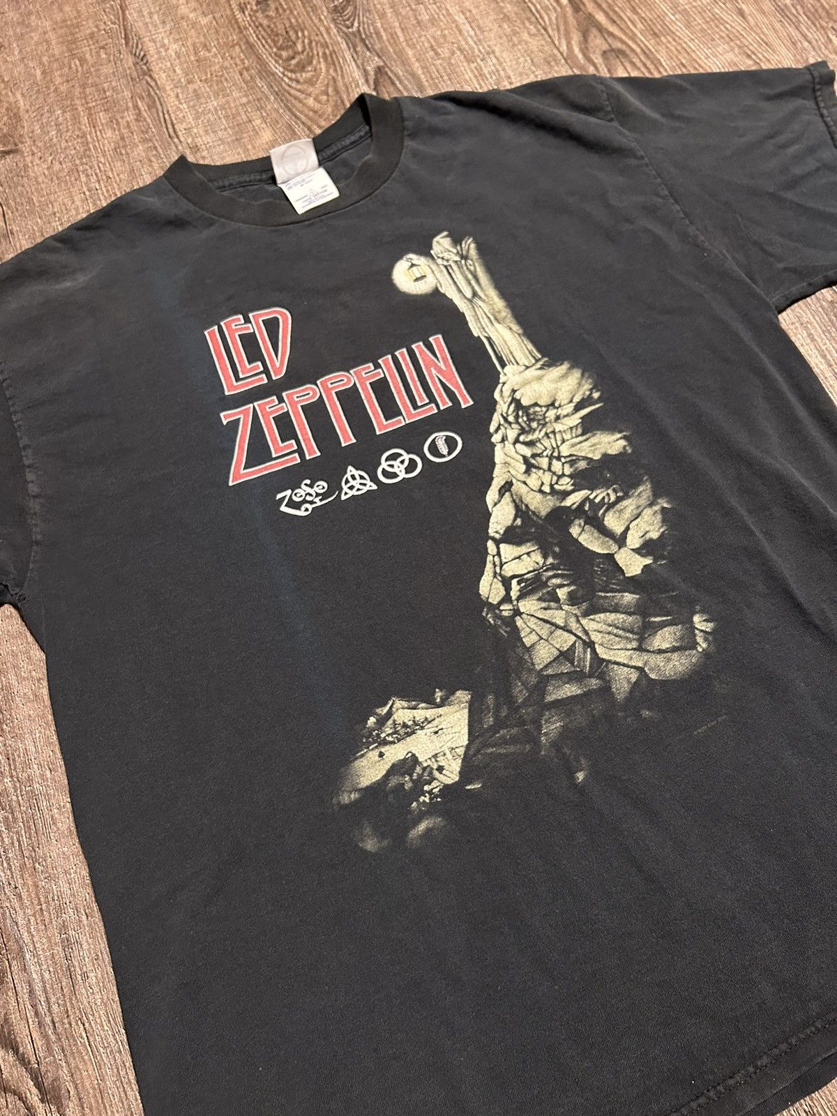 Zeppelin Vintage Led Zeppelin Iv Album Band Tee Black Hoodie, Sweatshirt | PodTeesHub.com