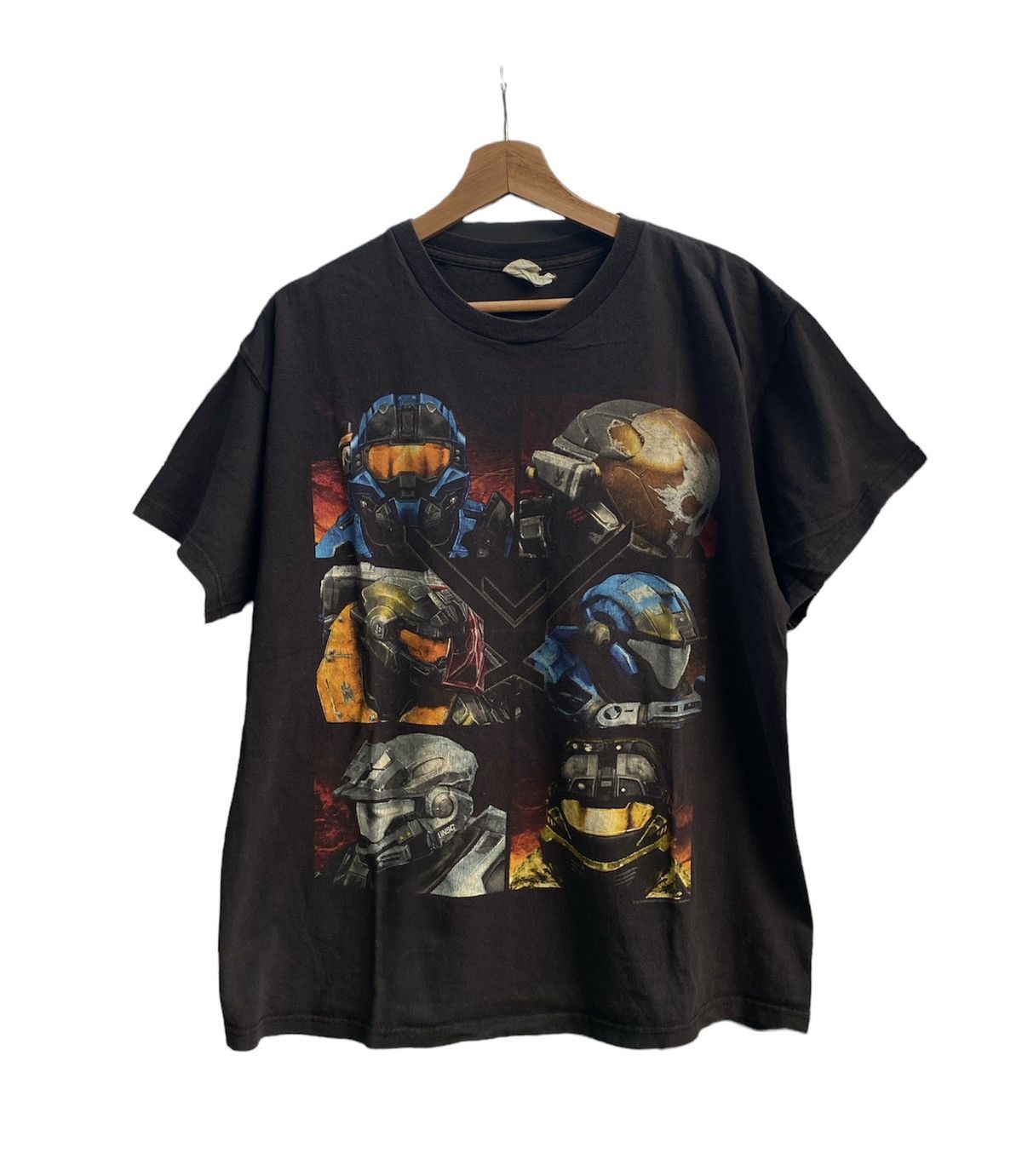 Playstation Vintage Xbox 360 Halo Reach All Hero T-Shirts, Hoodie, Sweatshirt | PodTeesHub.com