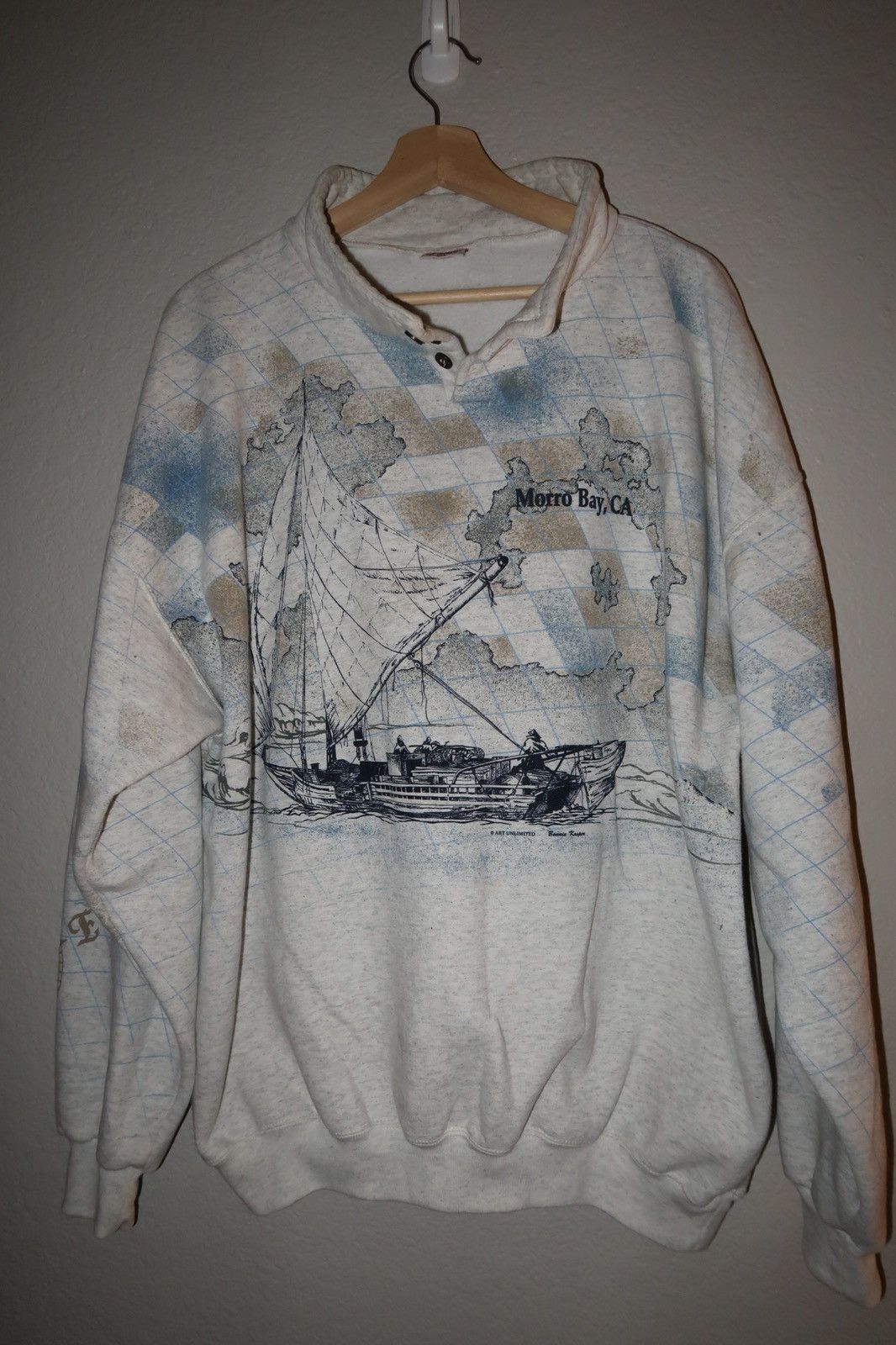 Vintage Moro Bay Ca Graphic Sweatshirt T-Shirts, Hoodie | PodTeesHub.com