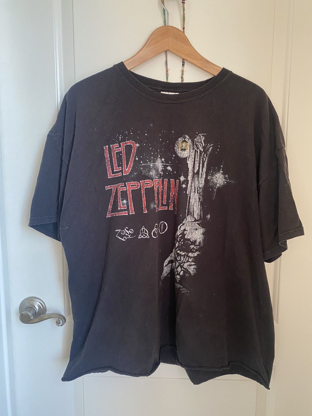 Vintage Y2k Led Zeppelin Iiii Album Cover Art Graphic Tee Hoodie, Sweatshirt | PodTeesHub.com