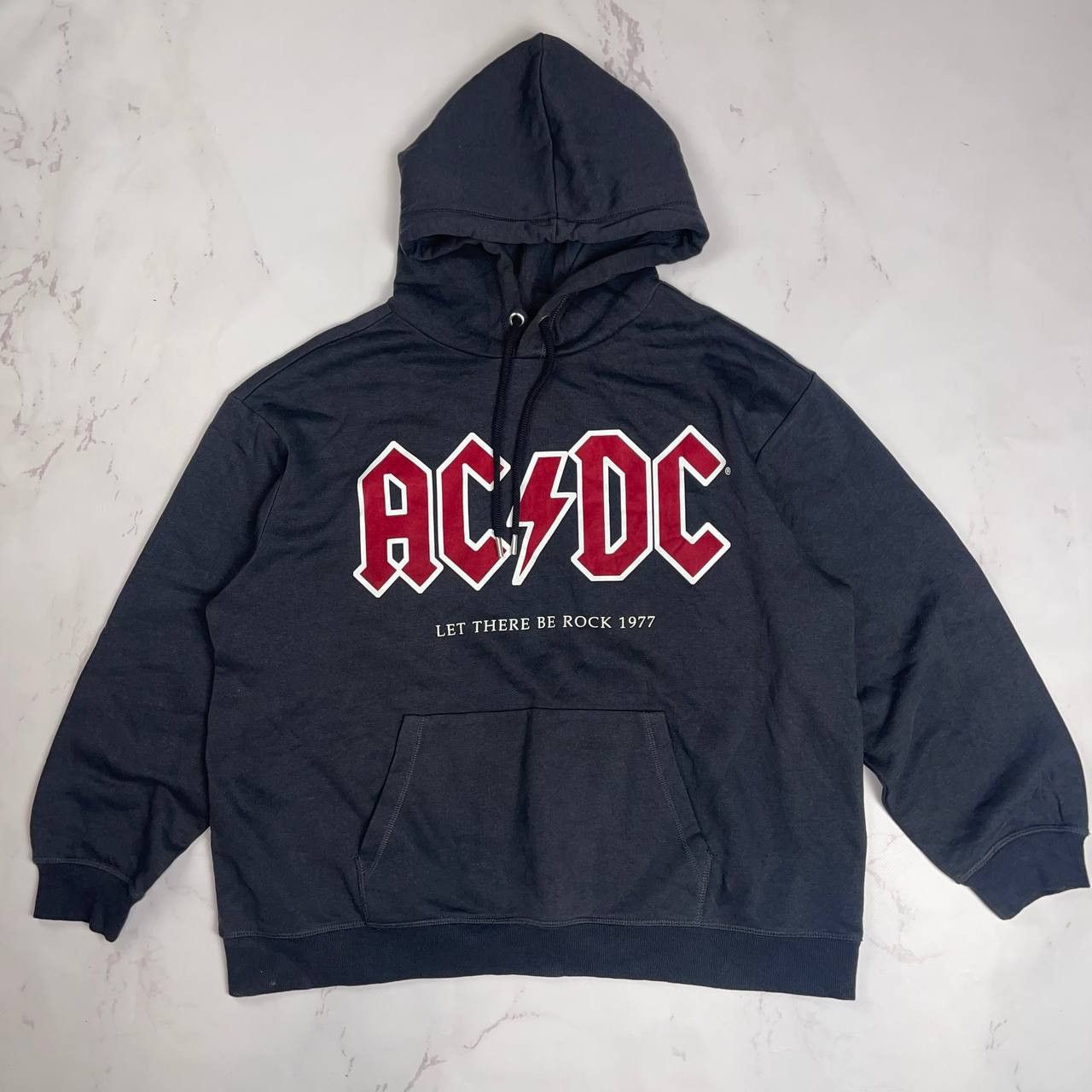 Vintage H M Acdc Back Black Tour L Music T-Shirts, Hoodie, Sweatshirt