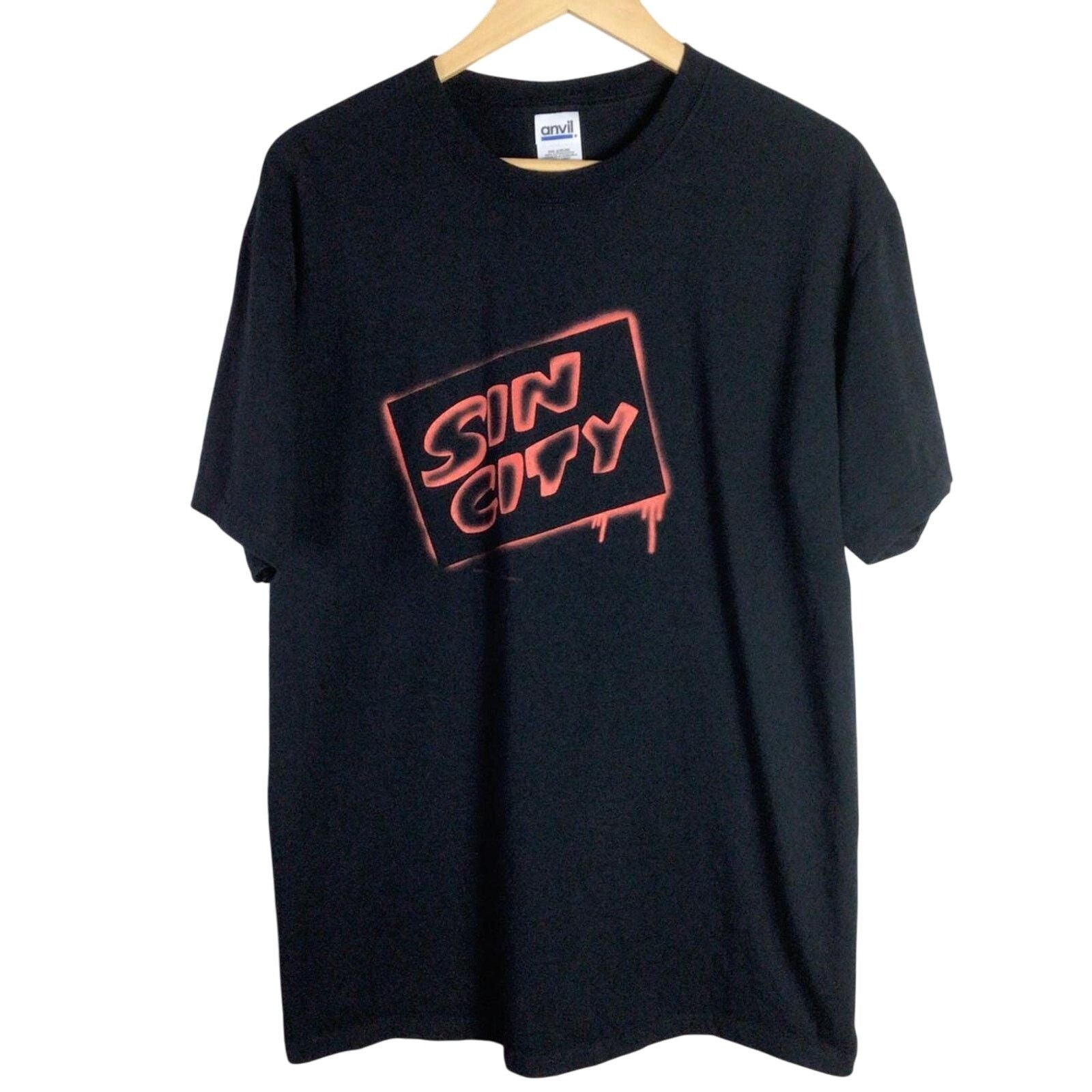 Anvil Vtg 2005 Sin City Movie Miramax Film Black Large T-Shirts, Hoodie, Sweatshirt
