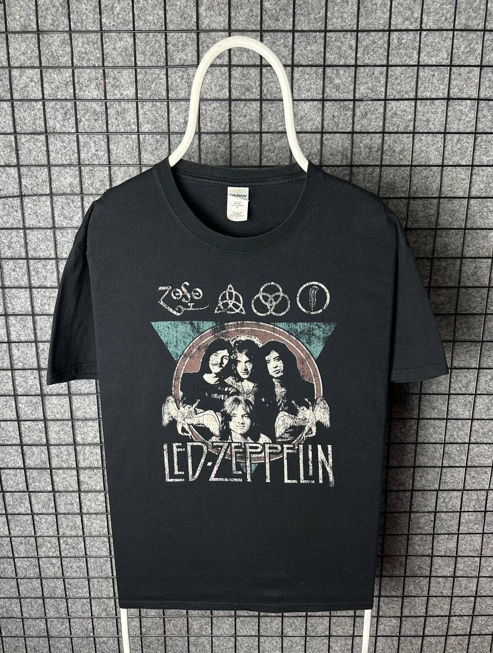 Led Zeppelin Lez Zeppelin Tshirt All Album Size Large Hoodie, Sweatshirt | PodTeesHub.com