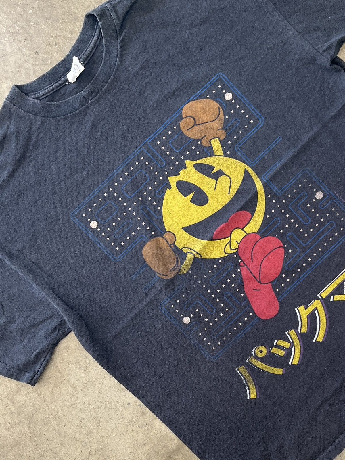 Vintage Pac Man Gaming Japan Tee Large Hoodie, Sweatshirt | PodTeesHub.com