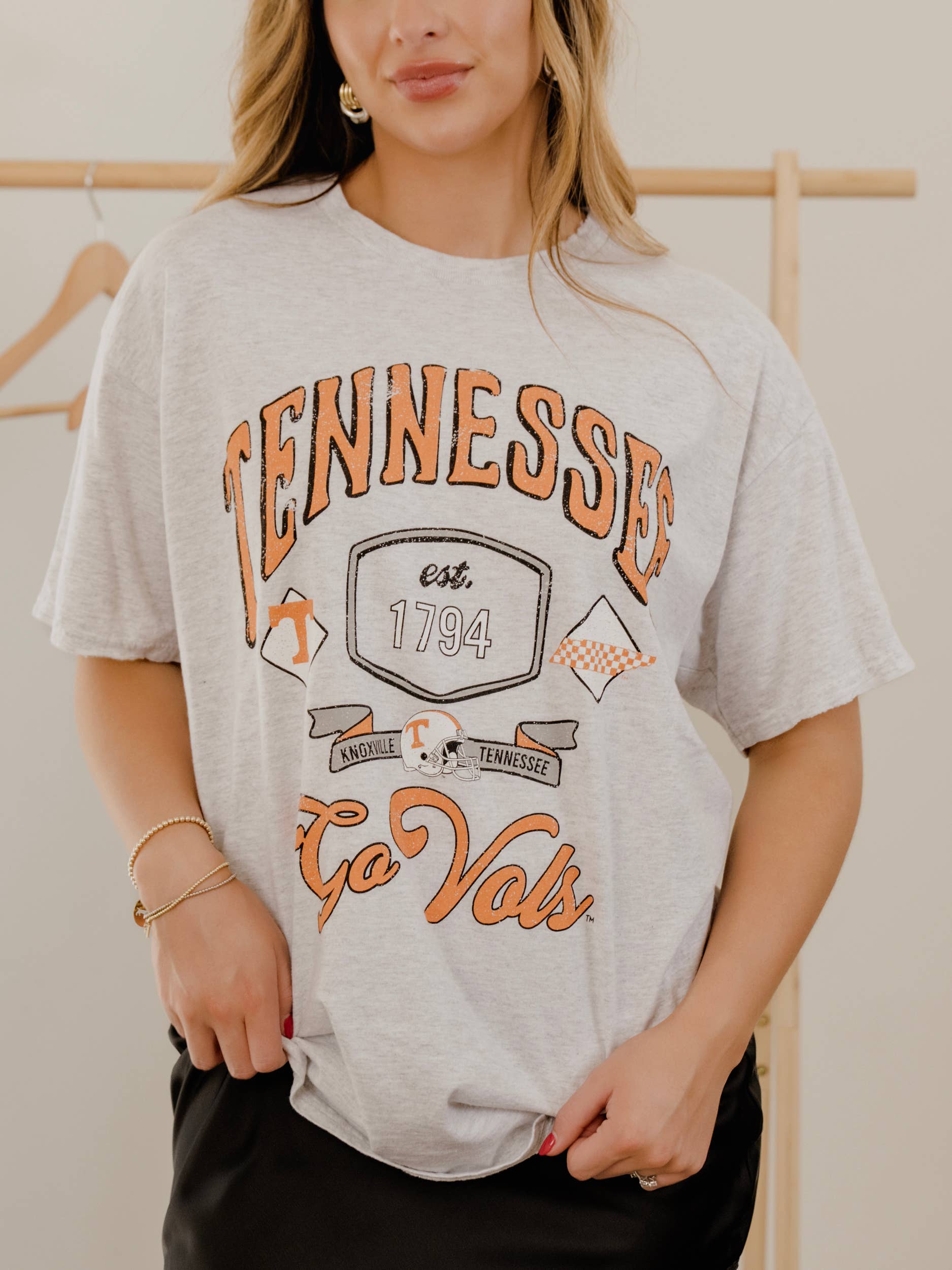 Tennessee Volunteers Patches 25 Ash Gray Thrifted Tee Hoodie, Sweatshirt | PodTeesHub.com